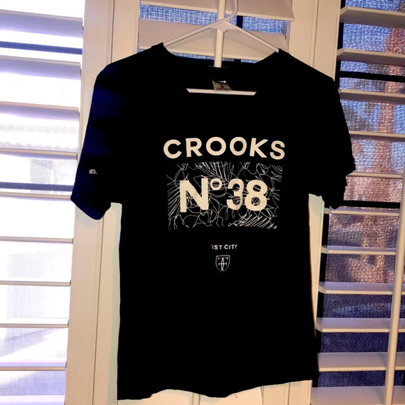 Crooks and Castles black small top - Picture 1 of 6
